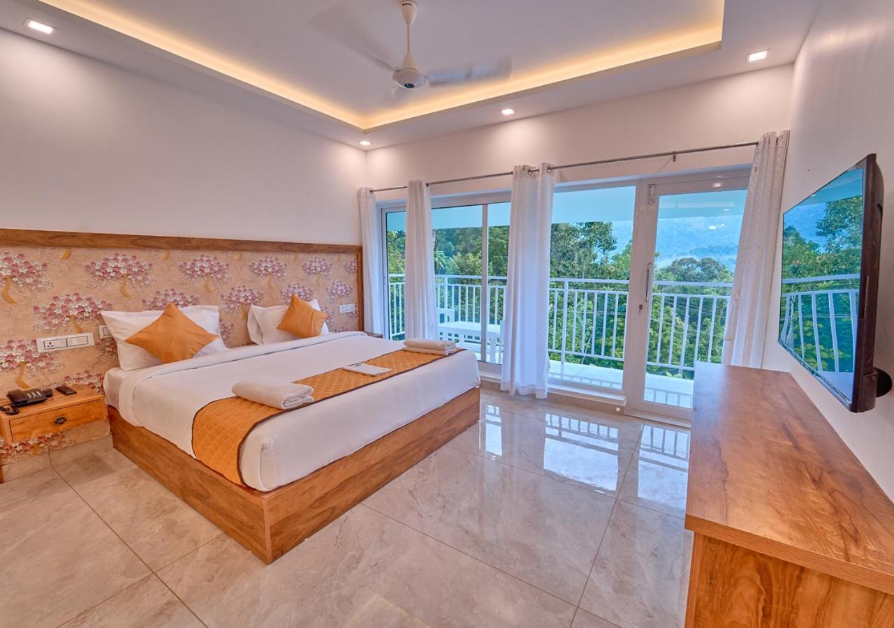 Ice Mist Pool Resort Munnar By Voye Homes Экстерьер фото